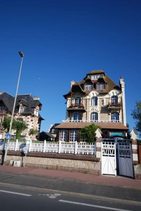 Les Embruns - Plein Ciel - Appartement 3Eme Etage Deauville Esterno foto